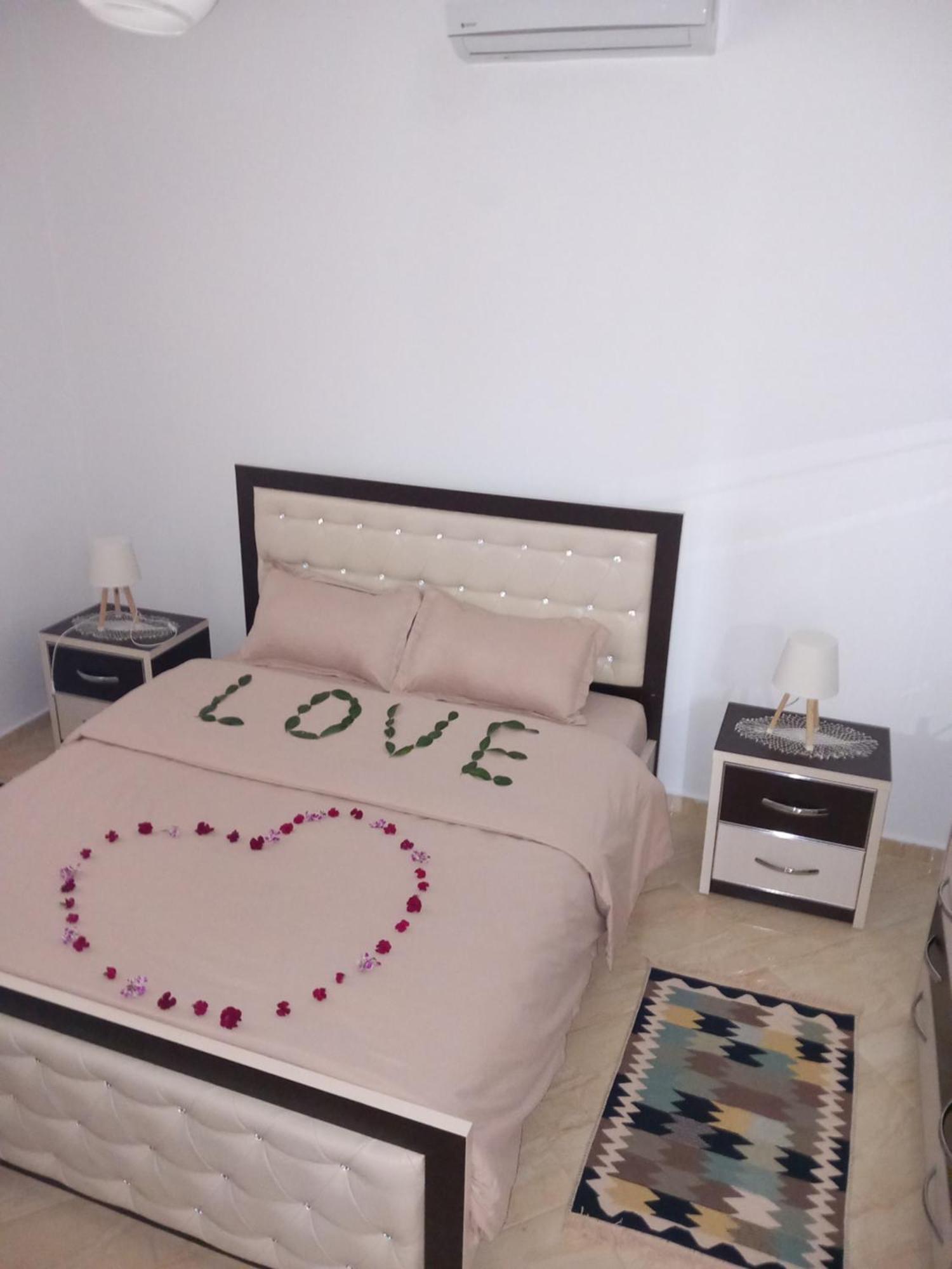 Dean Apartment *